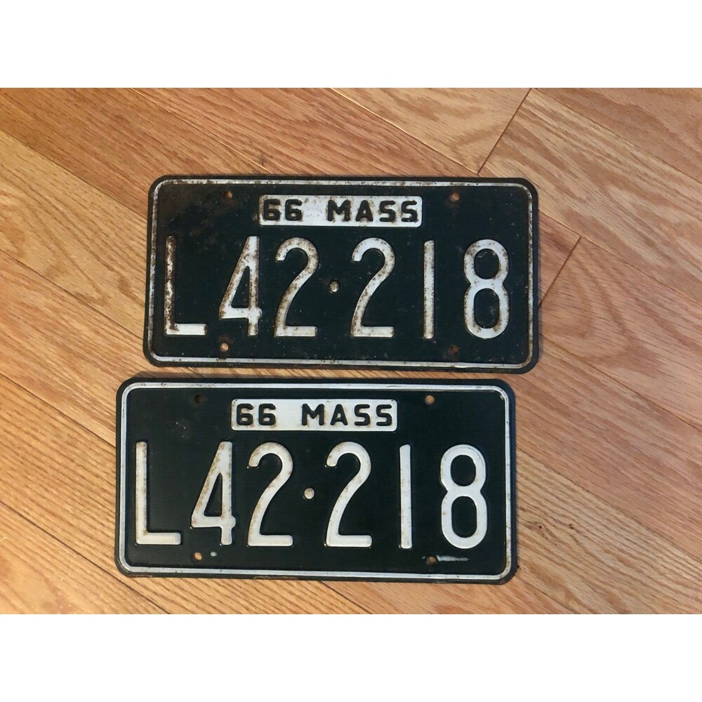 1966 Massachusetts Vintage‎ Collectable License Plate Pair Rare Green Steel